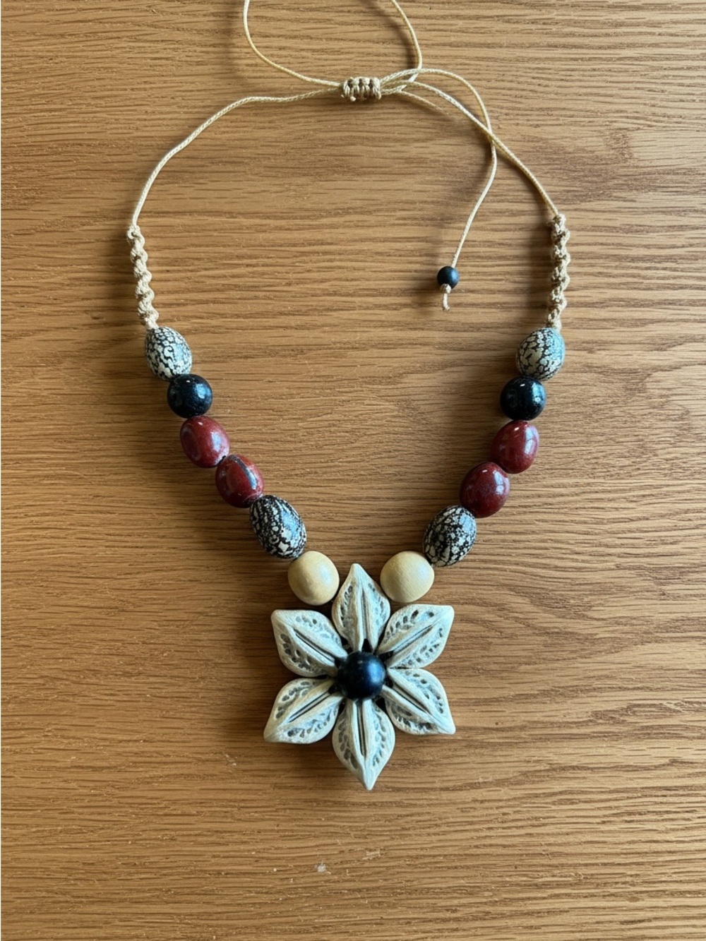 Boho Carved Seed Shell & Wood Bead Flower Pendant Necklace Adjustable
